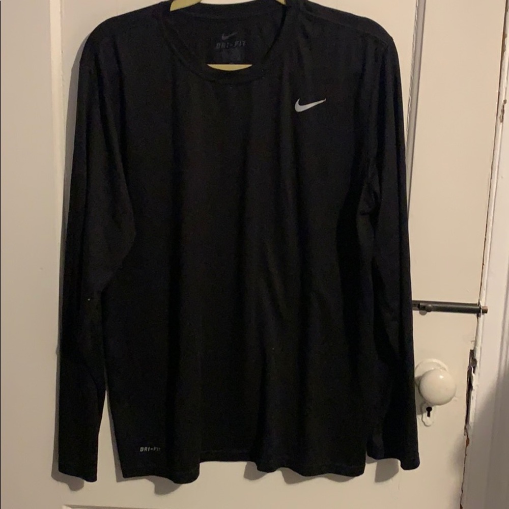 Men’s Nike workout long sleeve